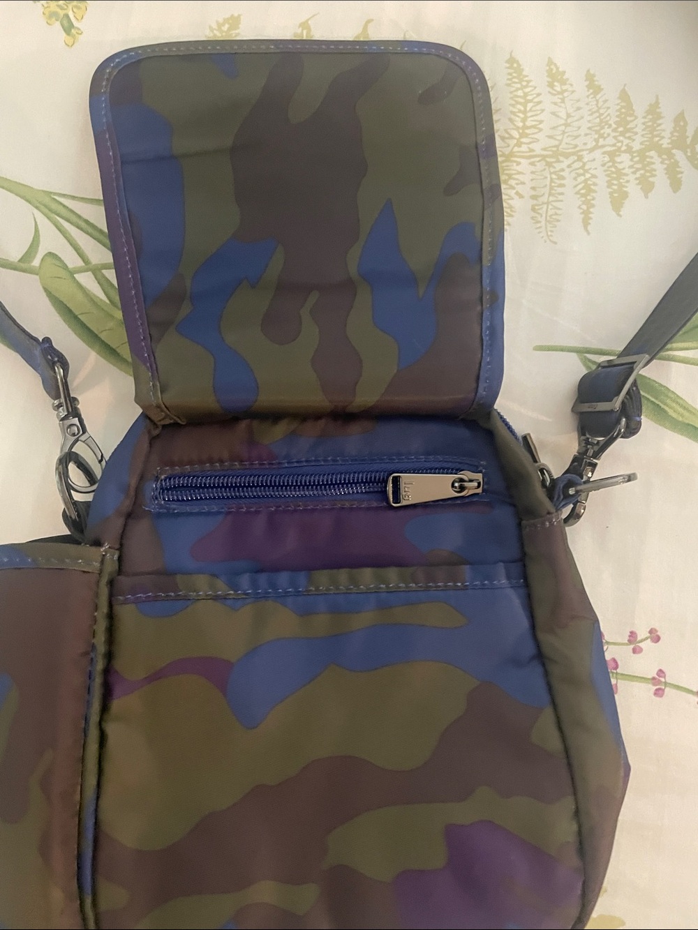 Lug Crossbody Utility Bag - Blue Camouflage - Picture 4 of 11